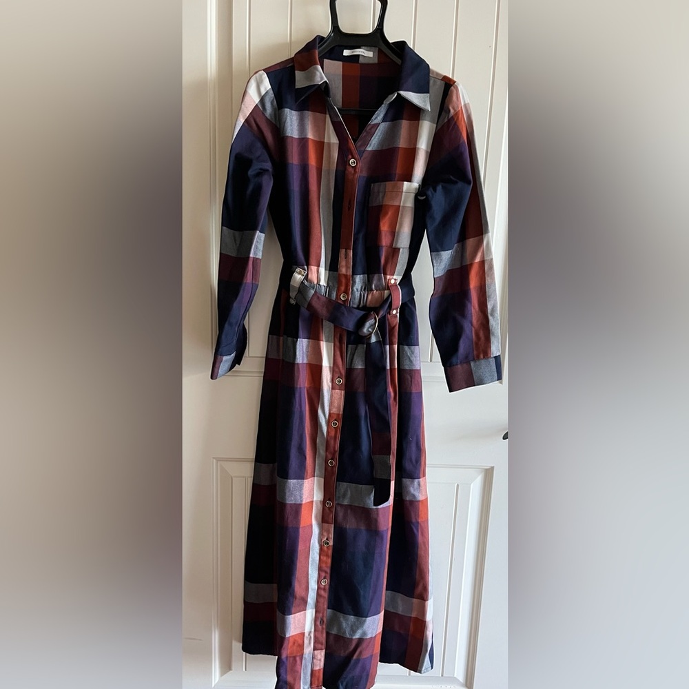 Elegant Checkered Long Sleeve Dress